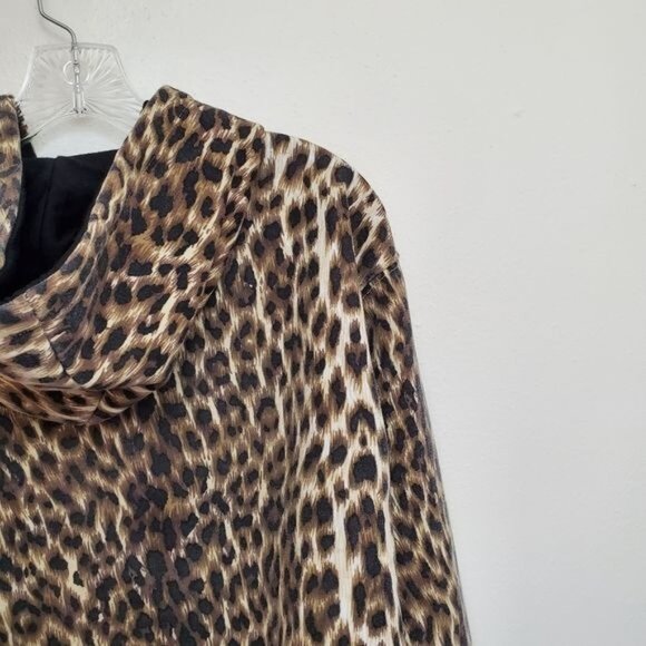 Washington DC custom cropped cheetah hoodie - Picture 11 of 15